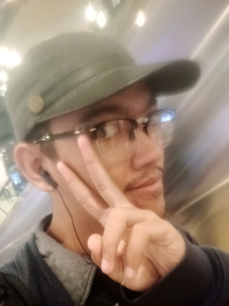 GIF uploaded by Januar