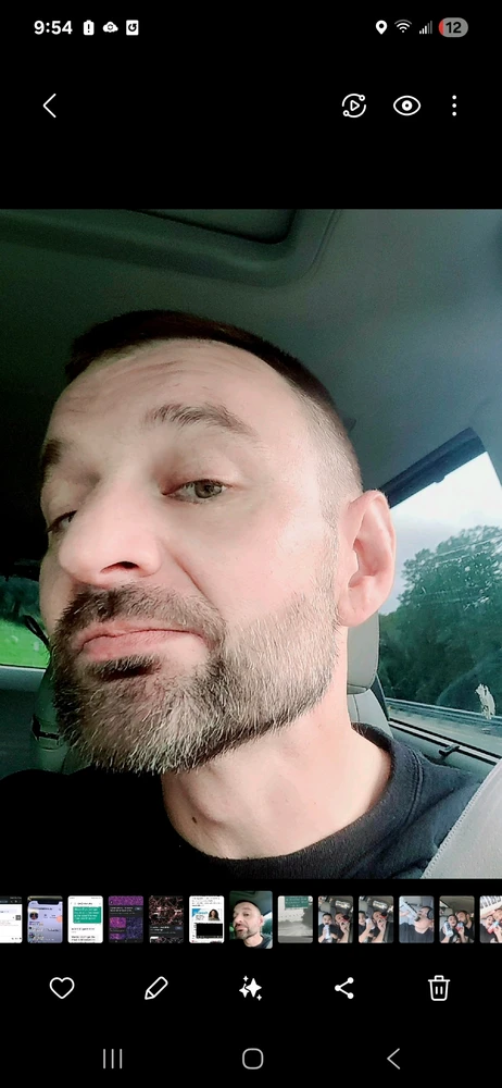 GIF uploaded by MARTIN