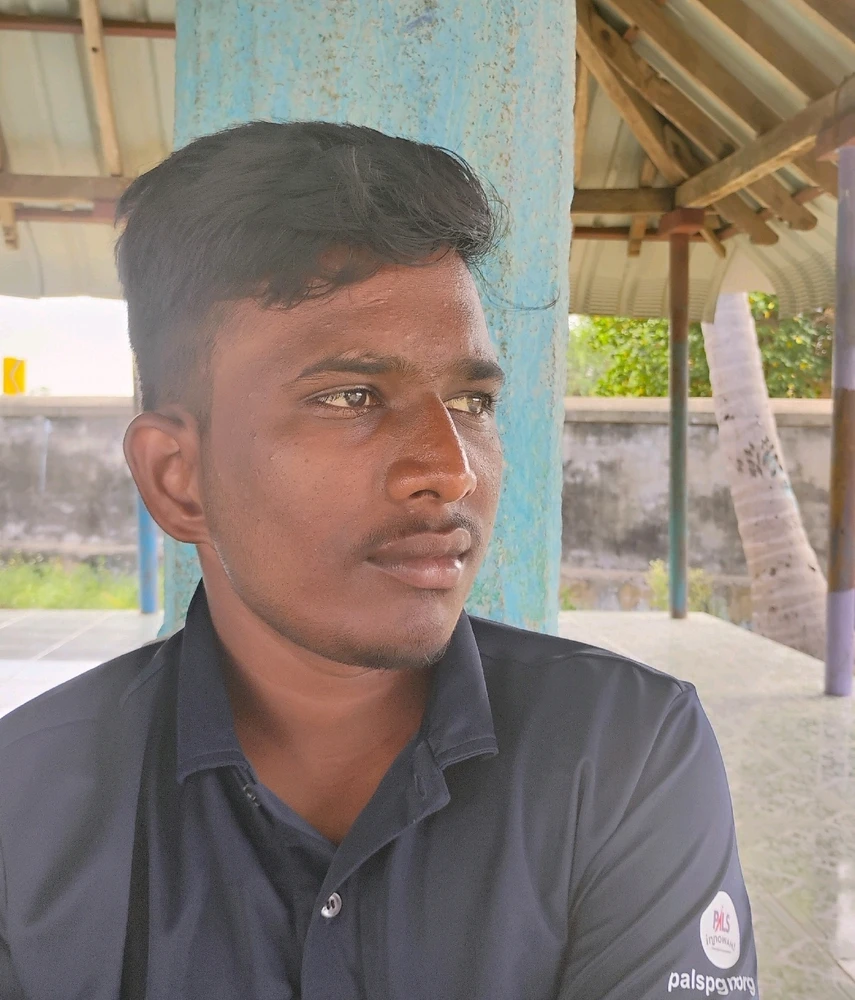 Karunakaran பதிவேற்றிய GIF