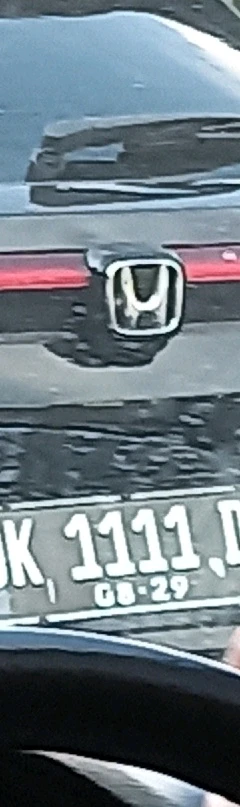 GIF uploaded by Lakshmi Ariyiani