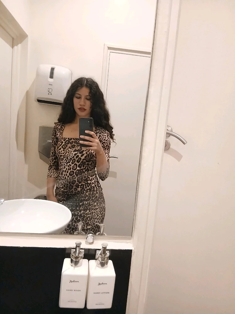 GIF uploaded by Zahra