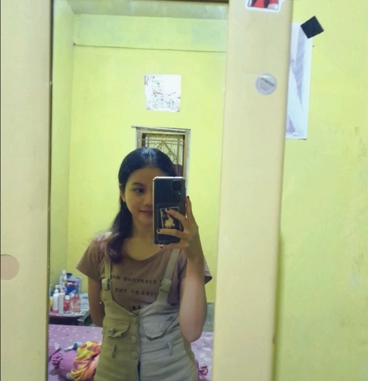 GIF diunggah oleh Lail