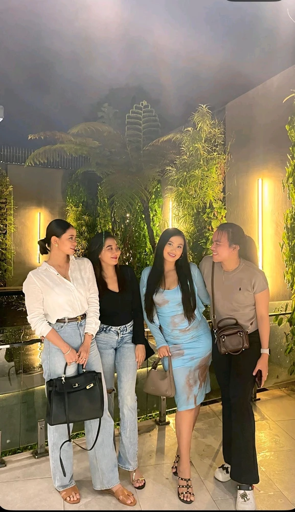 GIF diunggah oleh Vany