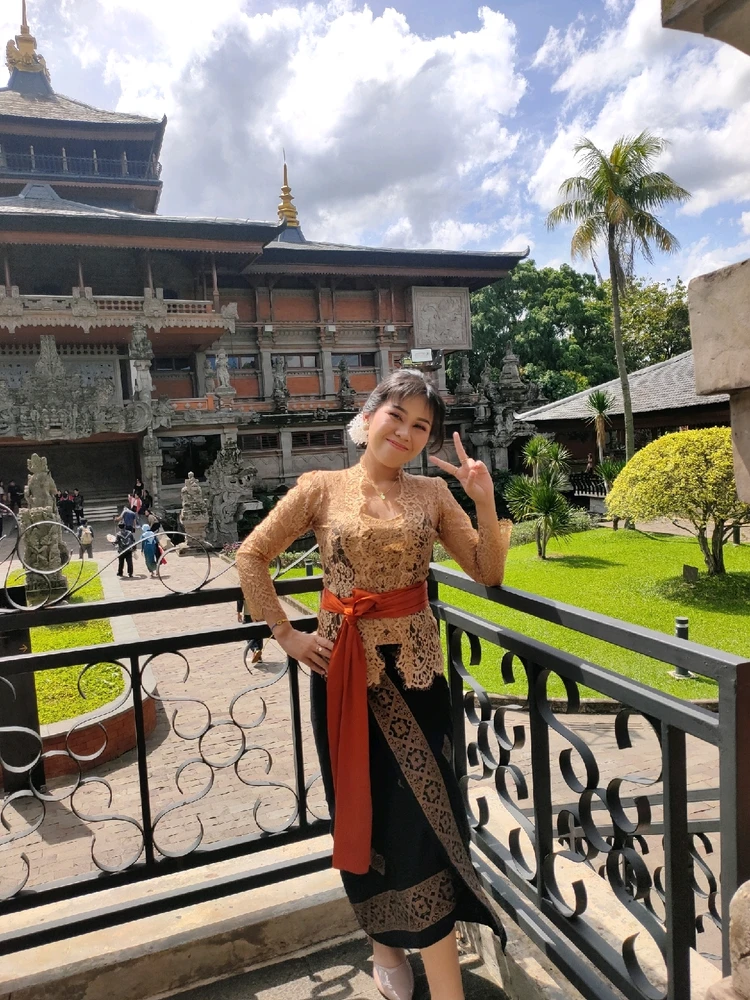 GIF uploaded by 𝑻a𝒍