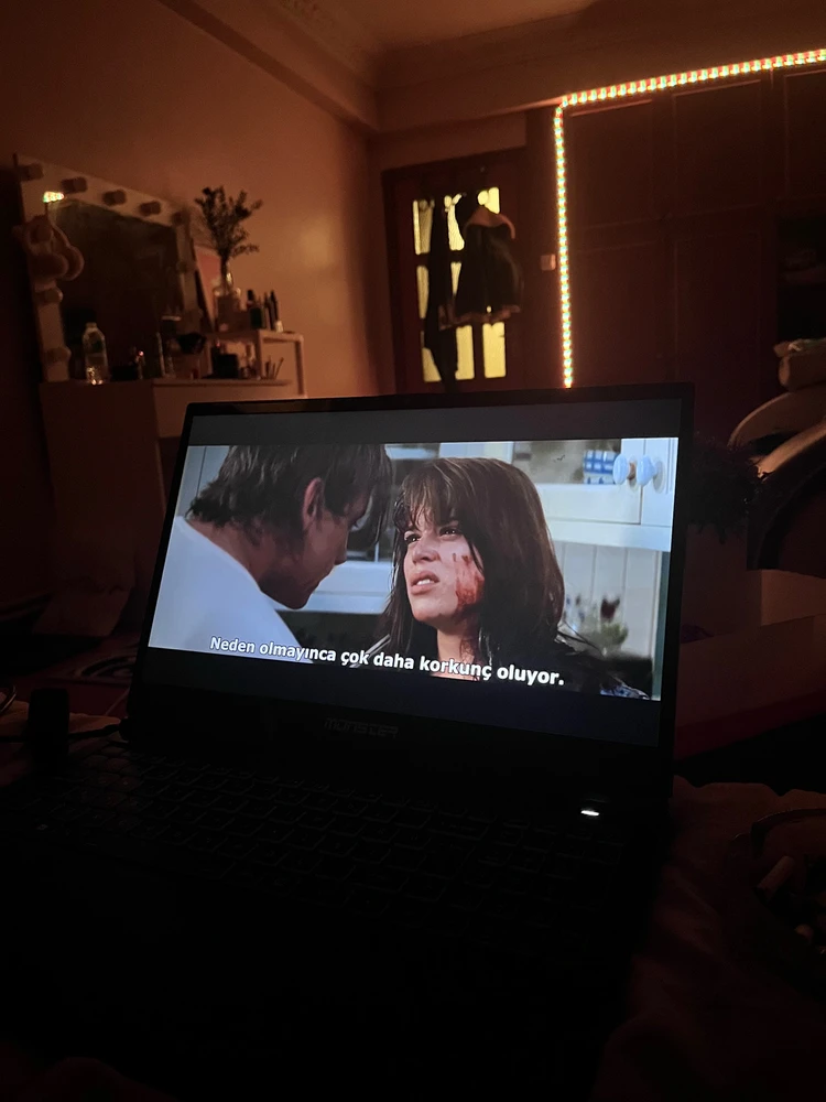 Tuğçe tarafından yüklenen GIF