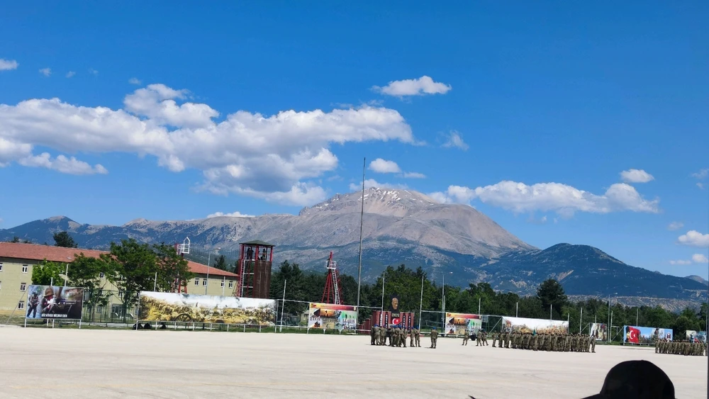 Cebrail tarafından yüklenen GIF