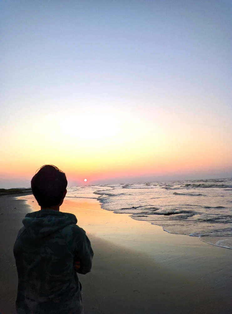 GIF diunggah oleh ares