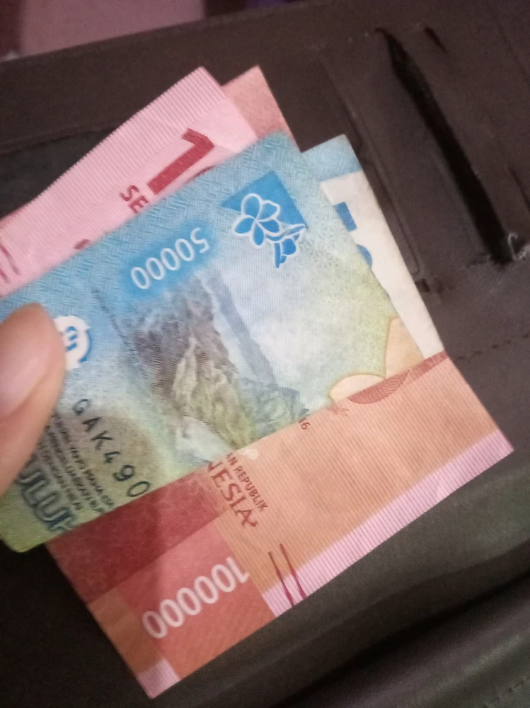 GIF diunggah oleh Ellda