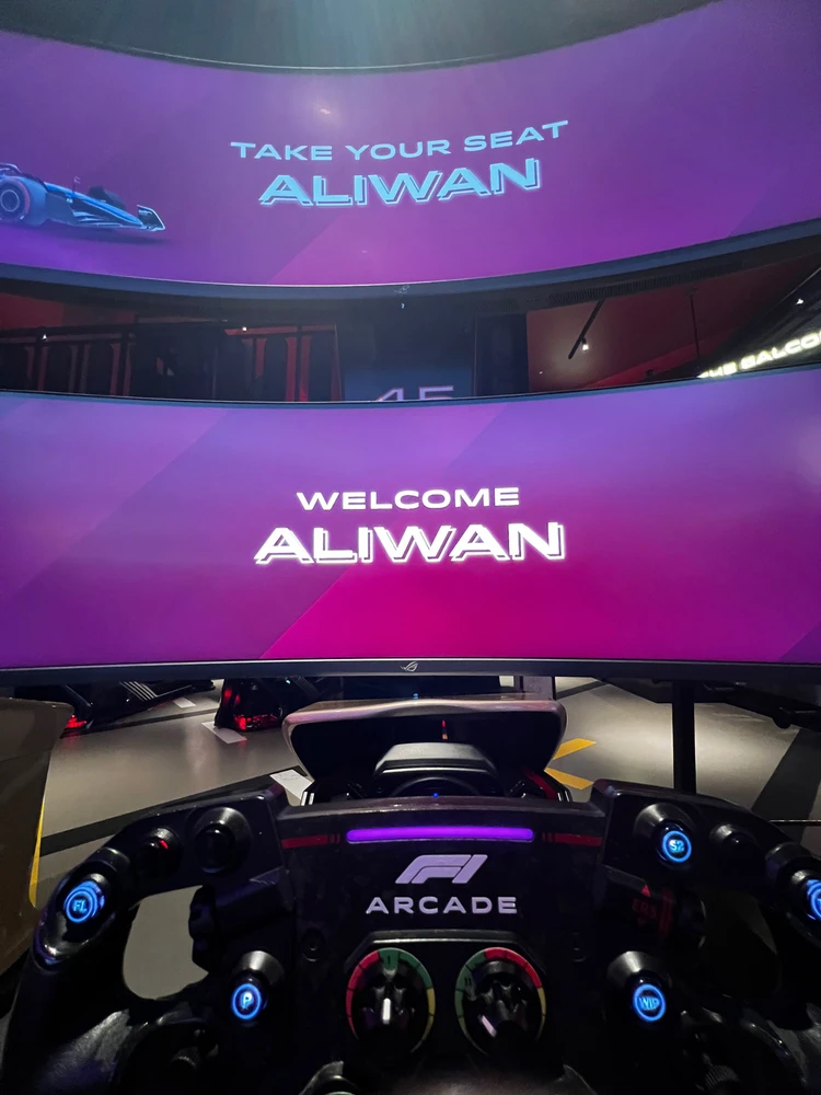 GIF uploaded by Aliwan