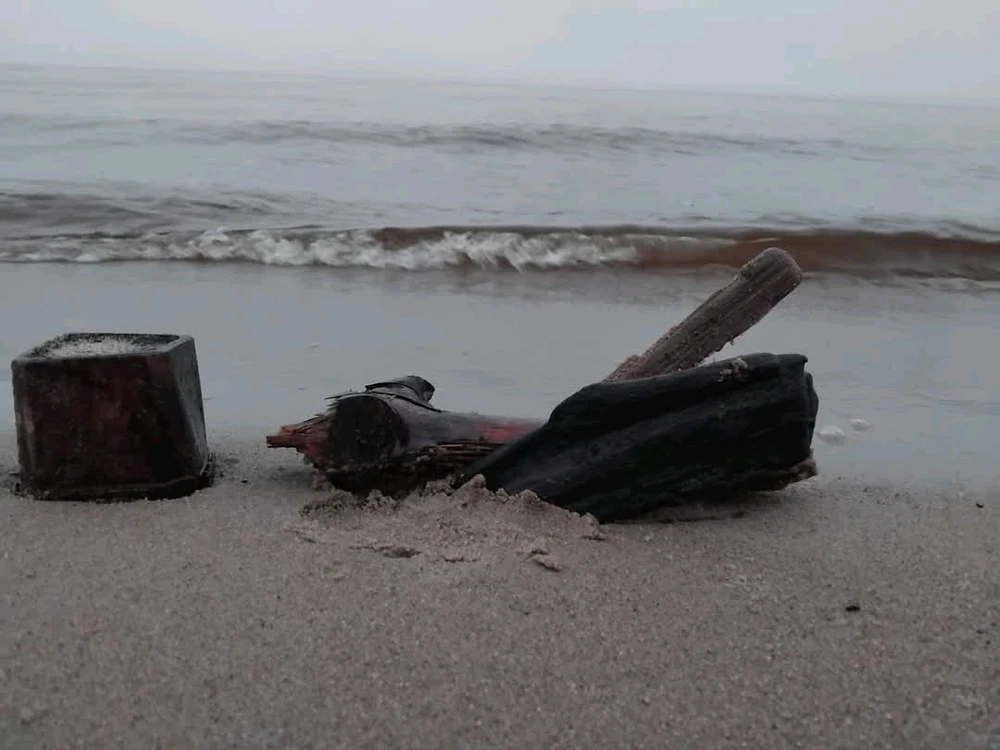 GIF uploaded by Artis