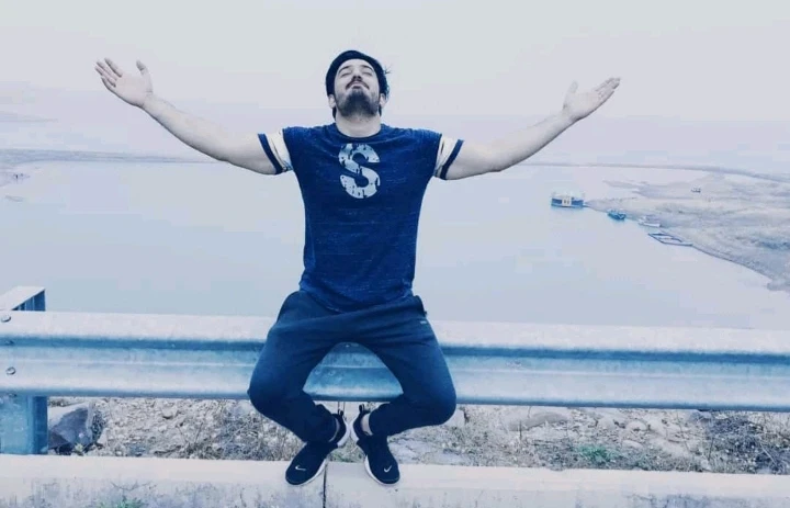 GIF uploaded by Aalian