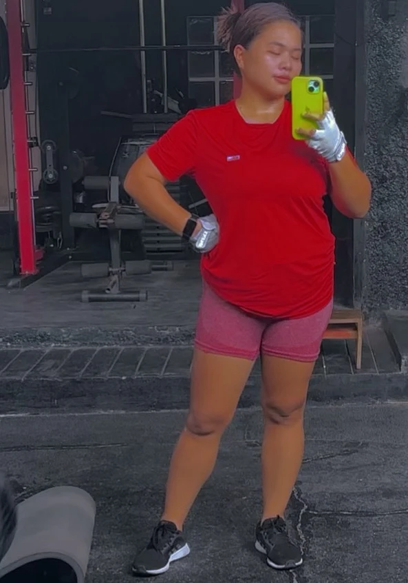 GIF diunggah dening May