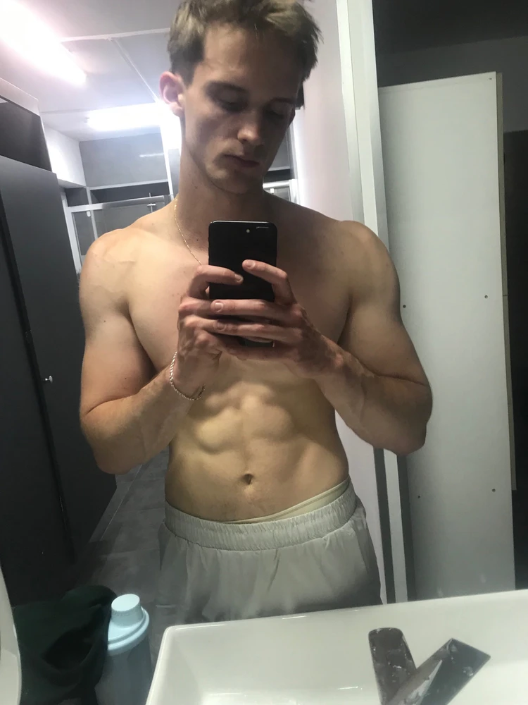 GIF încărcat de Alin