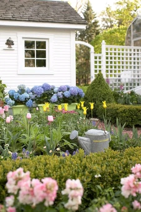 GIF uploaded by 𝓢𝓮𝓻𝓮𝓷 • 𝓢𝓮𝓻𝓮𝓷𝓭𝓲𝓹𝓲𝓽𝔂