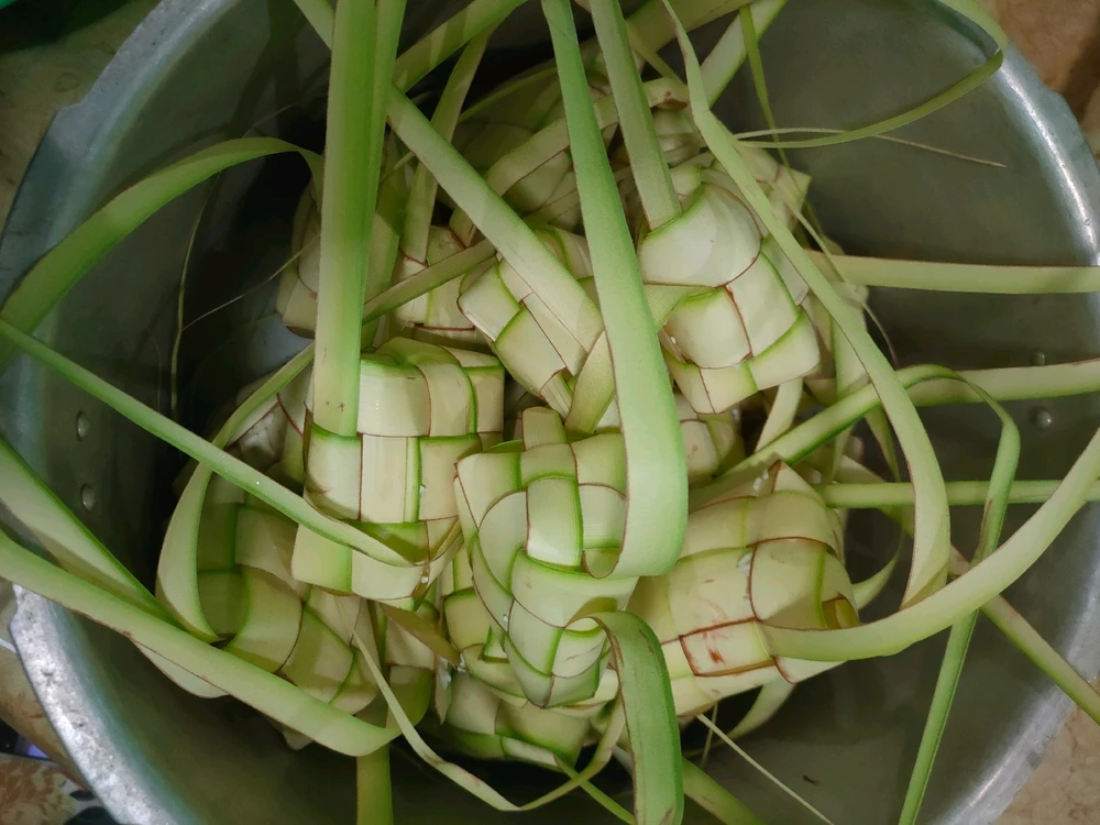 GIF uploaded by Riii