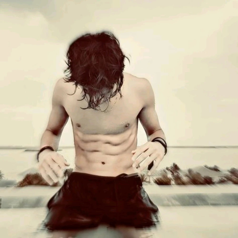 GIF-ი ატვირთა Itachi-მ