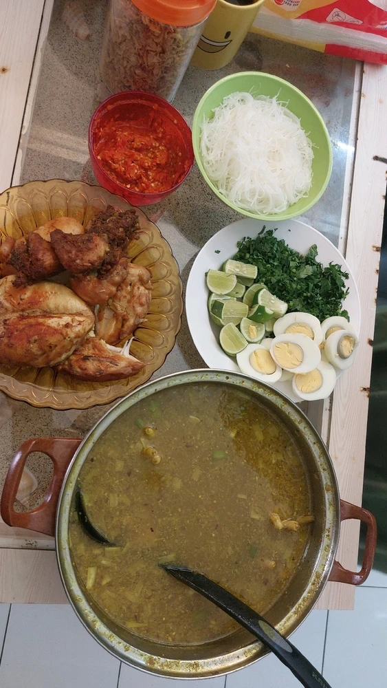 GIF diunggah oleh Echy