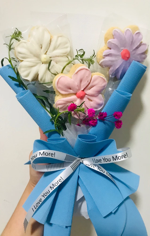 GIF uploaded by Ella