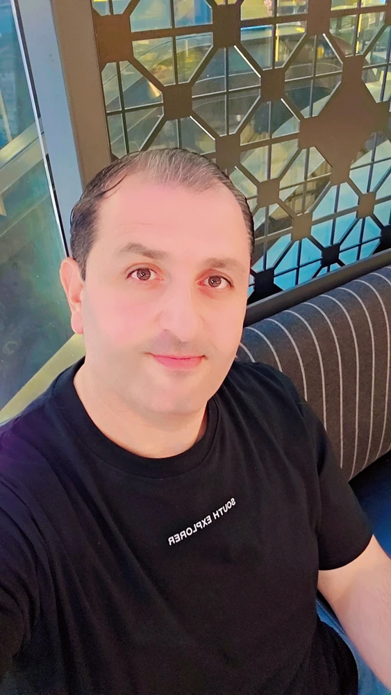 GIF-tiedoston lisäsi Nawres