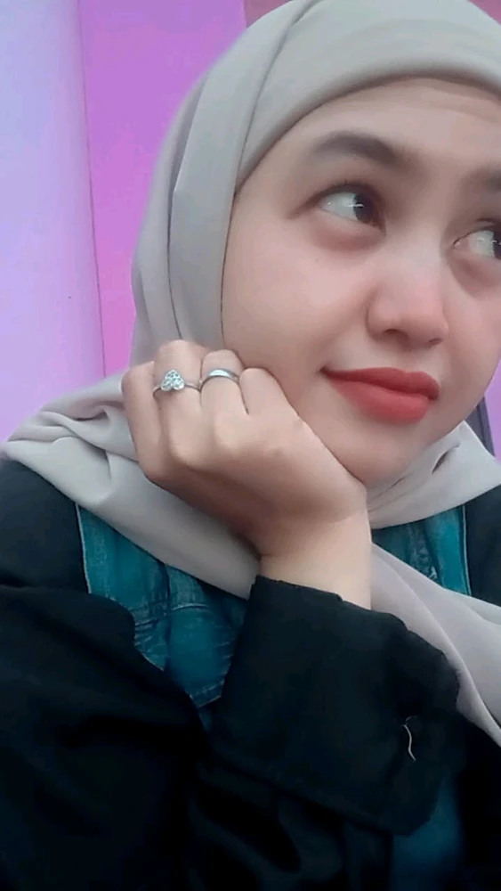 GIF diunggah oleh Liea Az-zahra