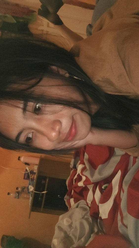 GIF diunggah oleh tira