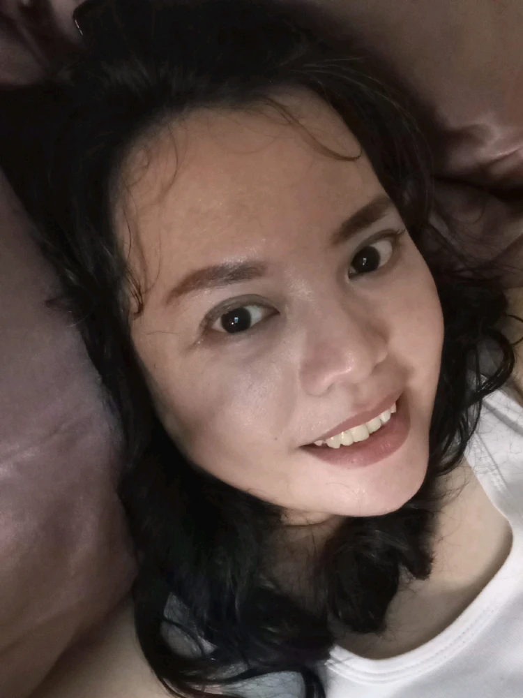 GIF uploaded by Dian Hahaha