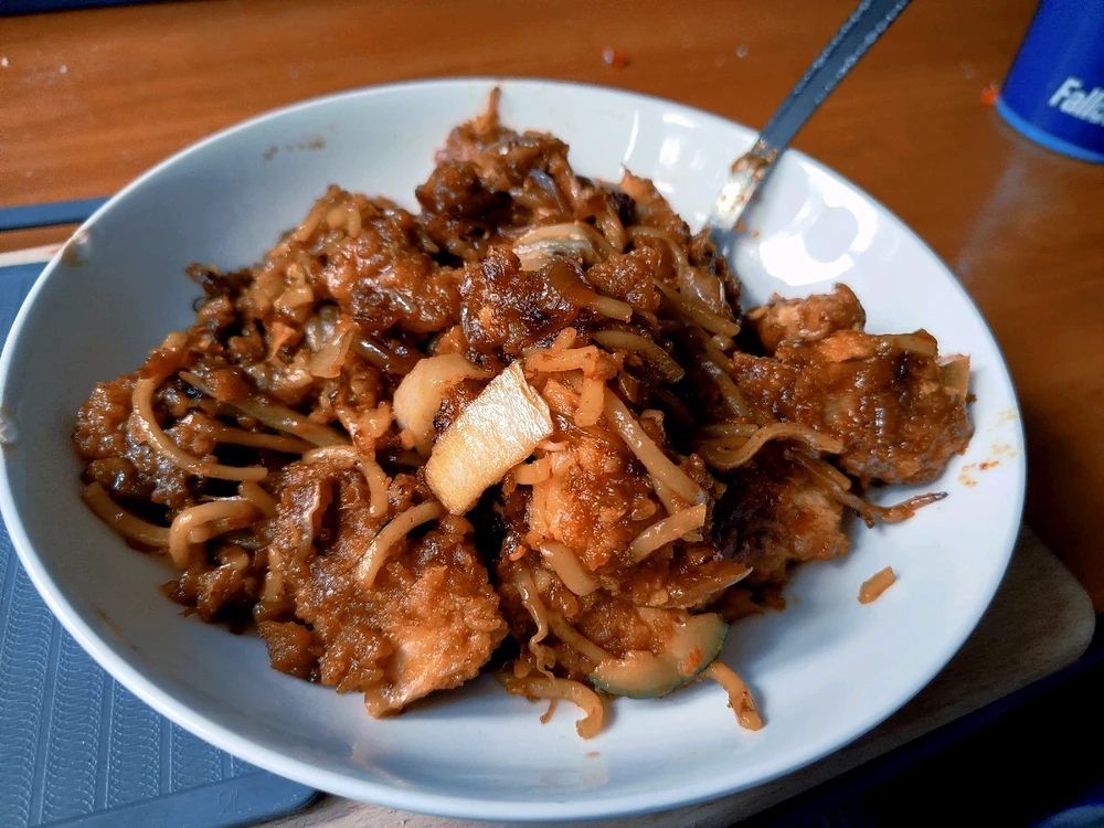 Gambar diunggah oleh Karol