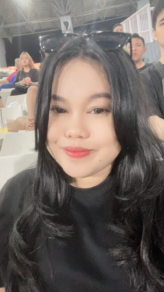 GIF uploaded by Riskaa Agustina
