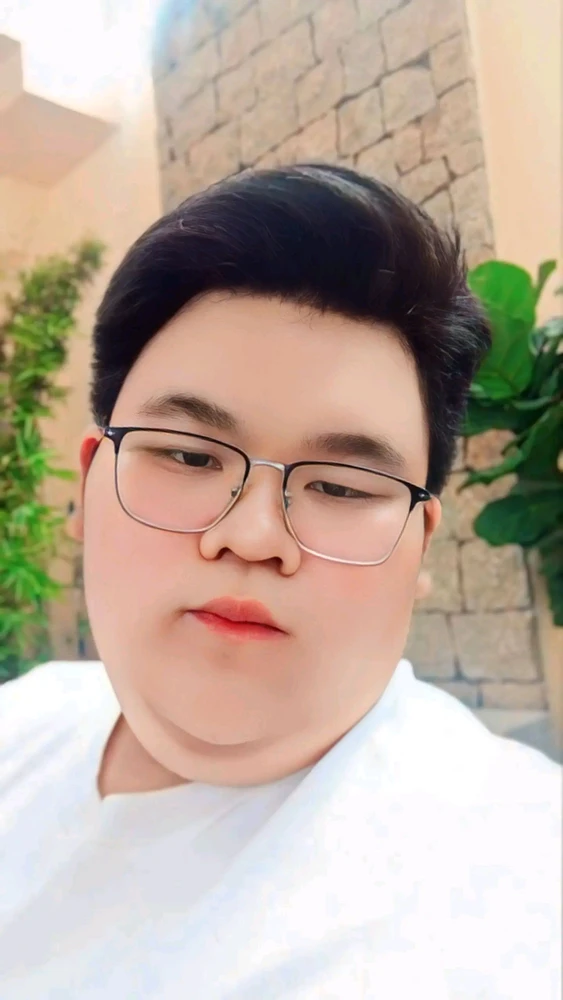 GIF được Huy tải lên