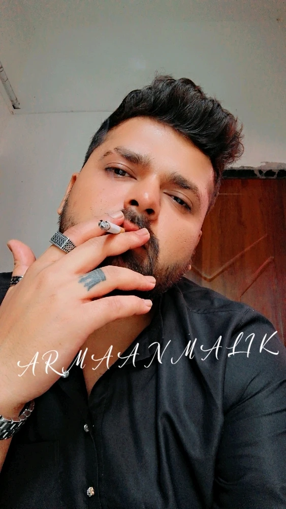 GIF tso los ntawm Armaan De'vill