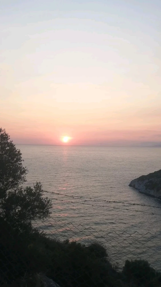 Neco tarafından yüklenen GIF