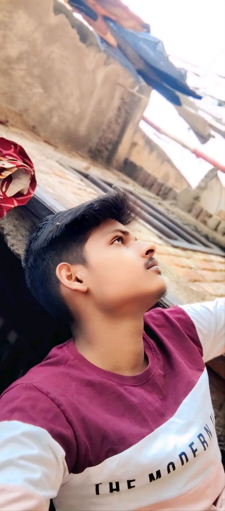 Gurudev kumar द्वारा अपलोड किया गया GIF