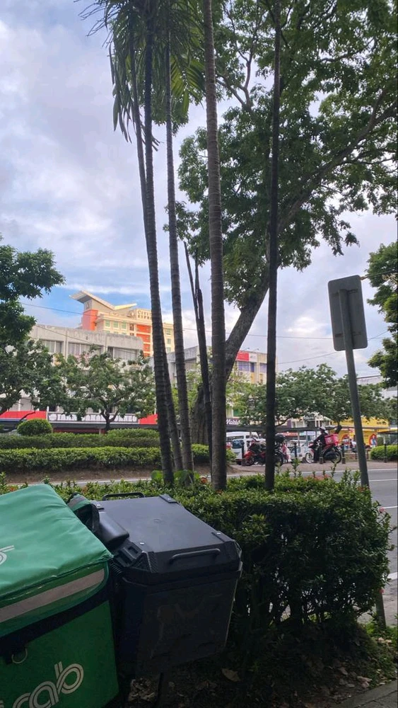 Imej dimuat naik oleh Jennifer