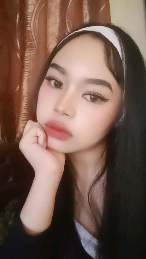 GIF diunggah oleh jessica