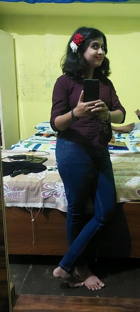 need a little distraction 🙃🙃