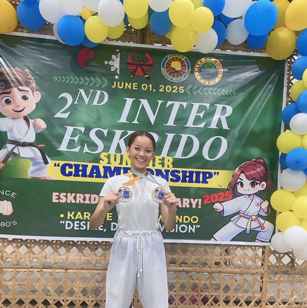 GIF na in-upload ni Marianel