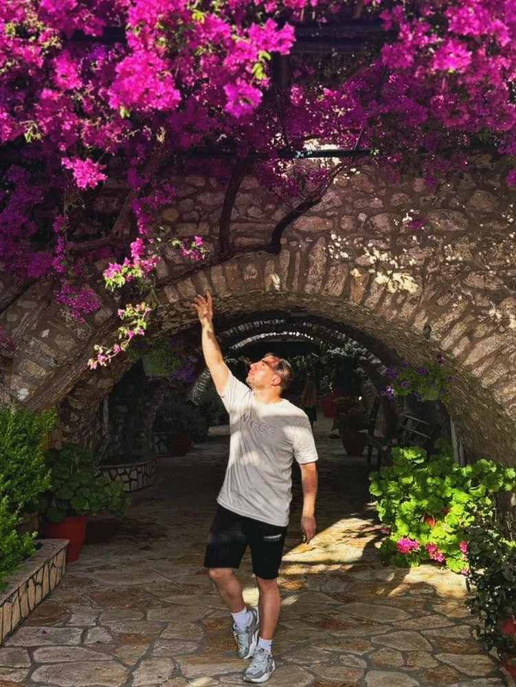 GIF uploaded by °”𝑍έꪊᎦ”°