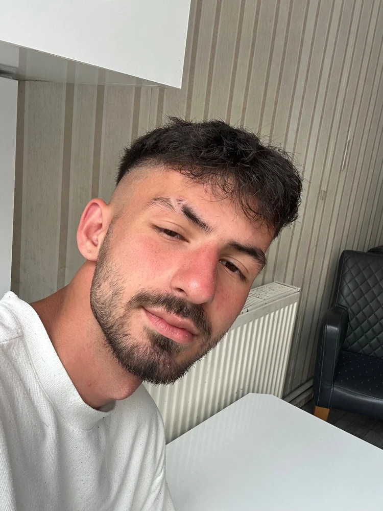 Emin tarafından yüklenen GIF