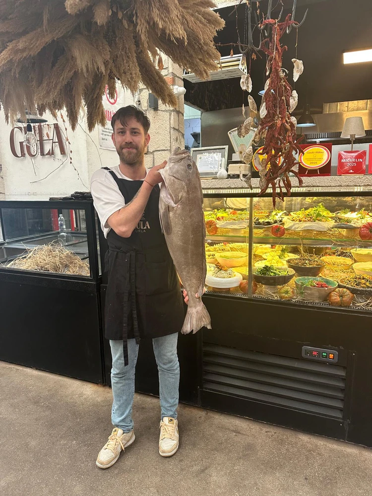 Egemen tarafından yüklenen GIF