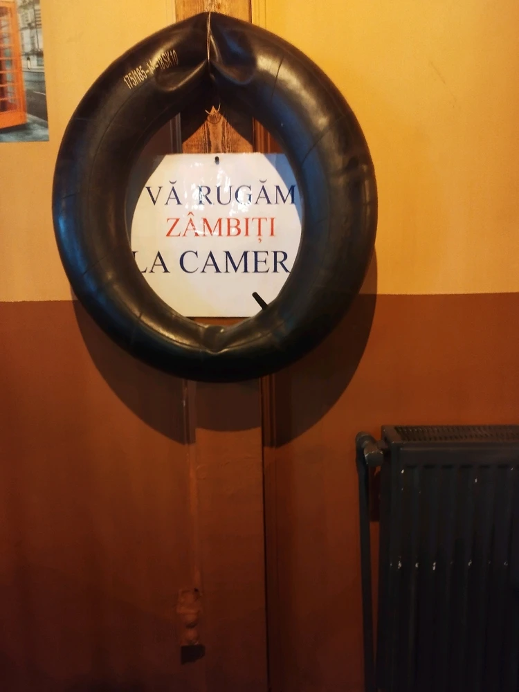 GIF încărcat de Ionuț