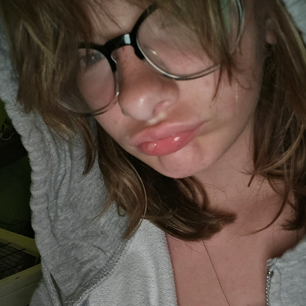 GIF uploaded by Livie