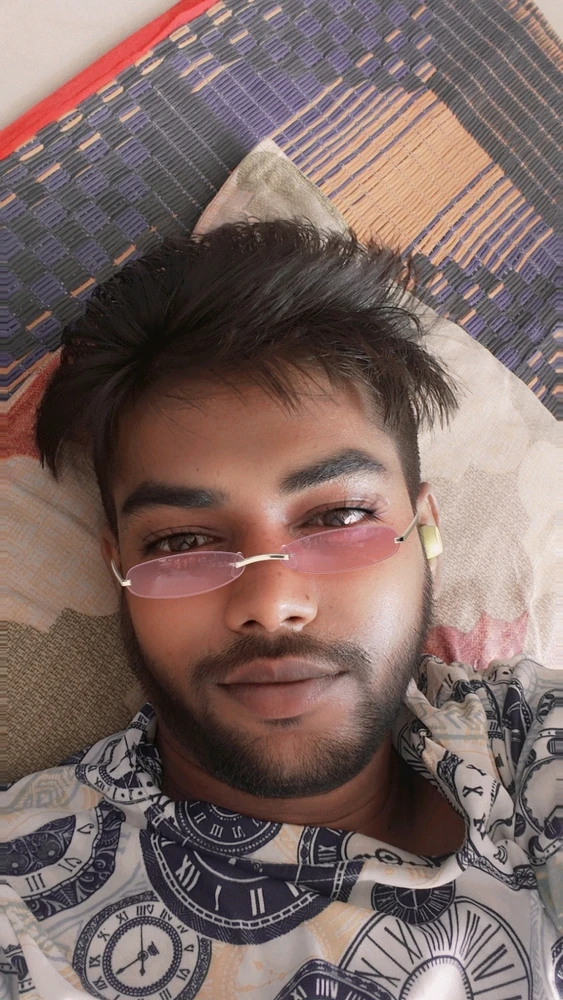 Ankit Singh द्वारा अपलोड किया गया GIF