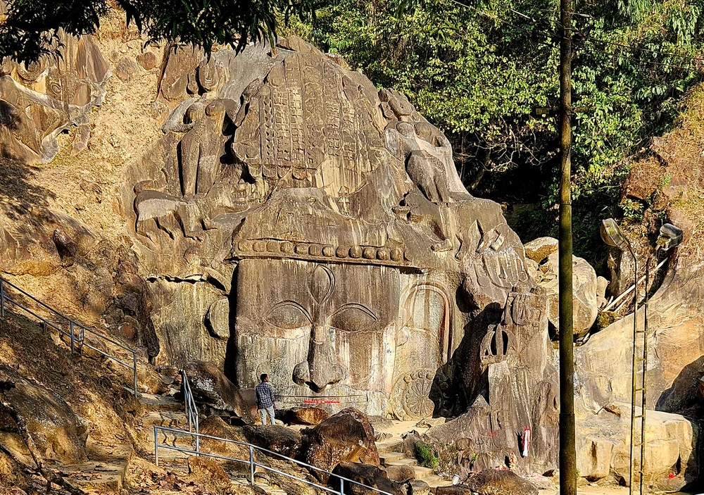 Unnakoti Rock Carvings