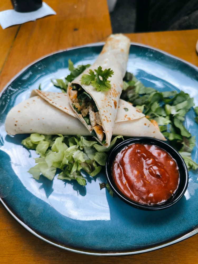 GIF diunggah oleh Dika