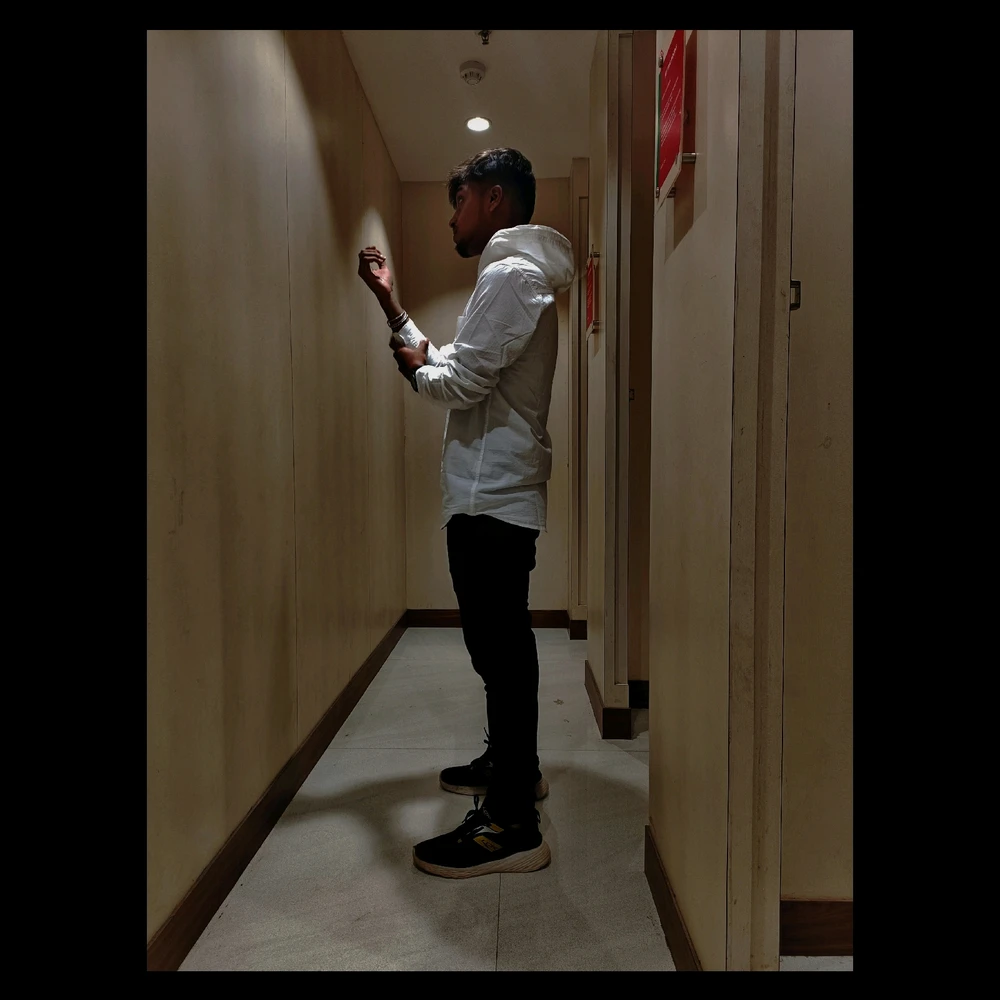 GIF tso los ntawm 𝓢𝓸𝓾𝓶𝔂𝓪🥂
