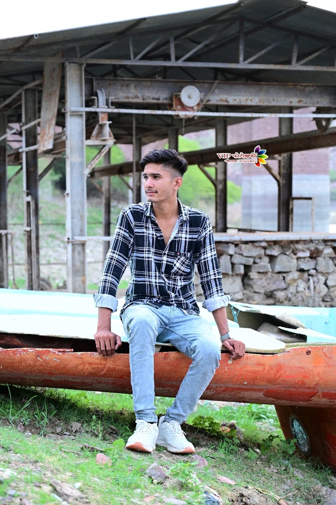 Narayan द्वारा अपलोड किया गया GIF