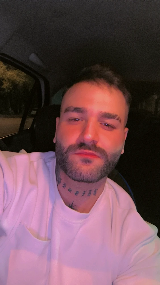 Soner tarafından yüklenen GIF