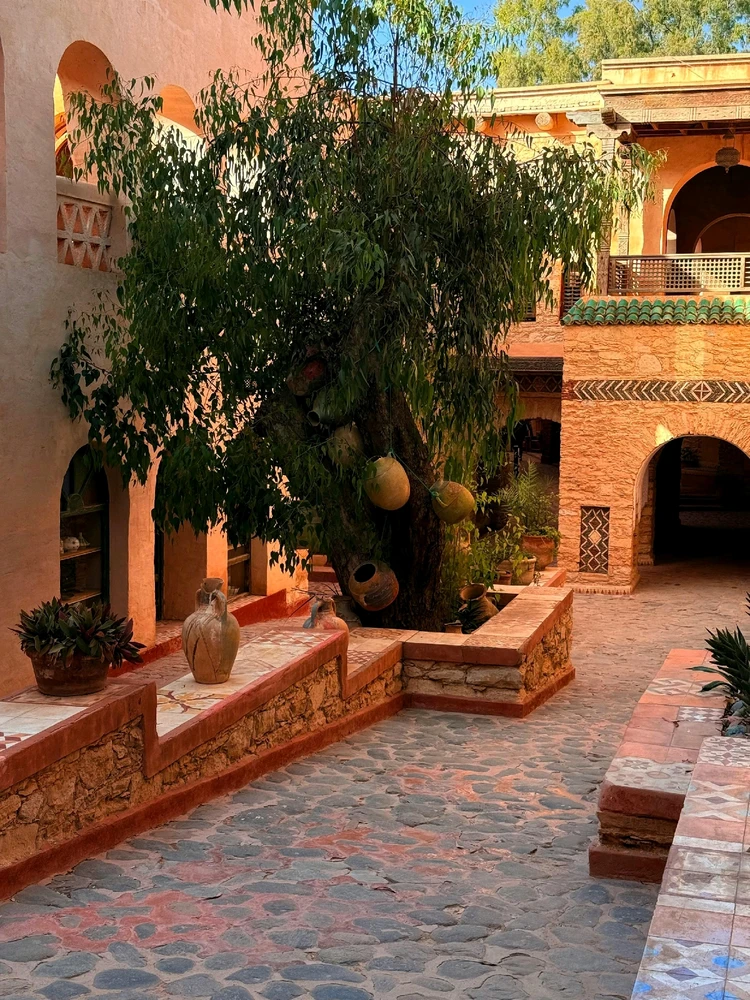 Bild eropgeluede vum Hakim