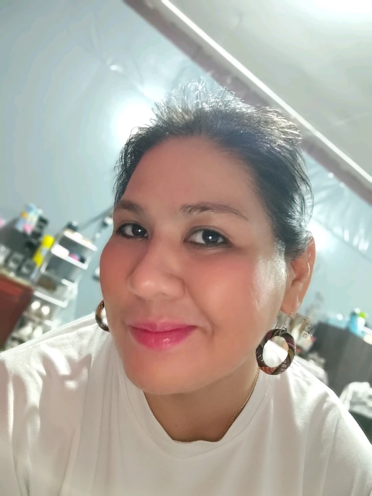 GIF uploaded by Maria