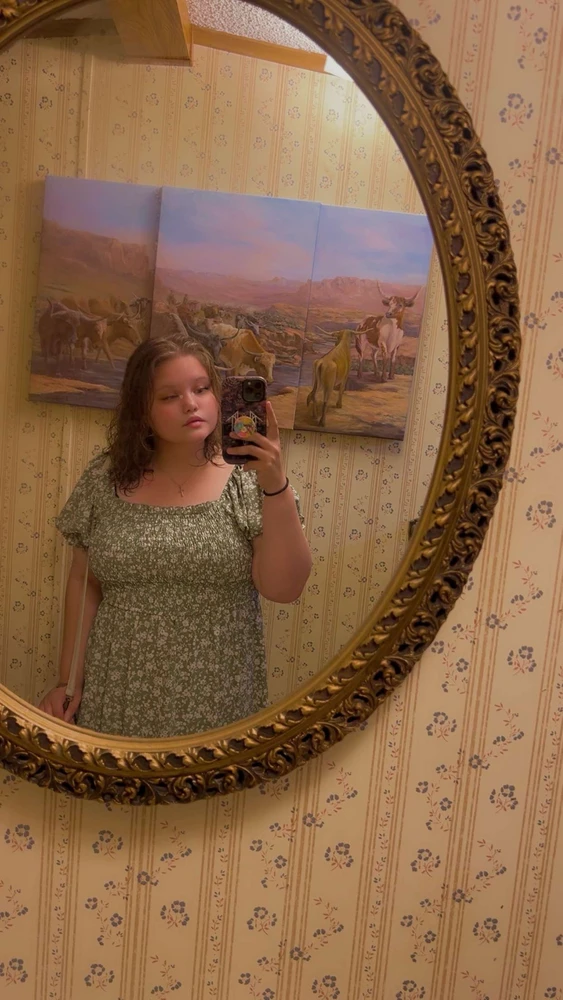 GIF diunggah dening 𝕸𝖔𝖔𝖓